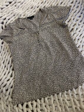 Sanctuary Beige Leopard Print Short Sleeve Blouse